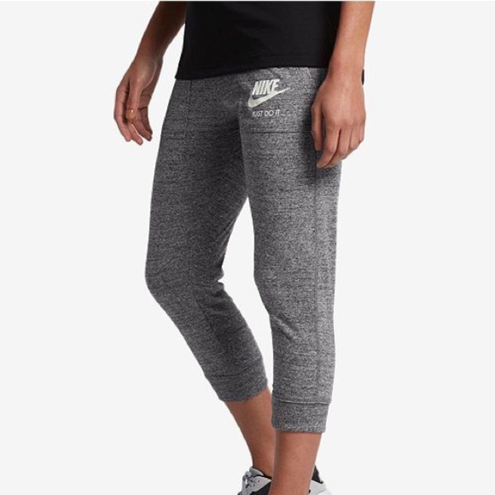 Nike drawstring Capri pants